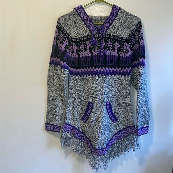 EXCELLENT CONDITION ALPACA WOOL ARTESANIA SWEATER/PONCHO/CAPE MADE IN PERU - Picture 1 of 7